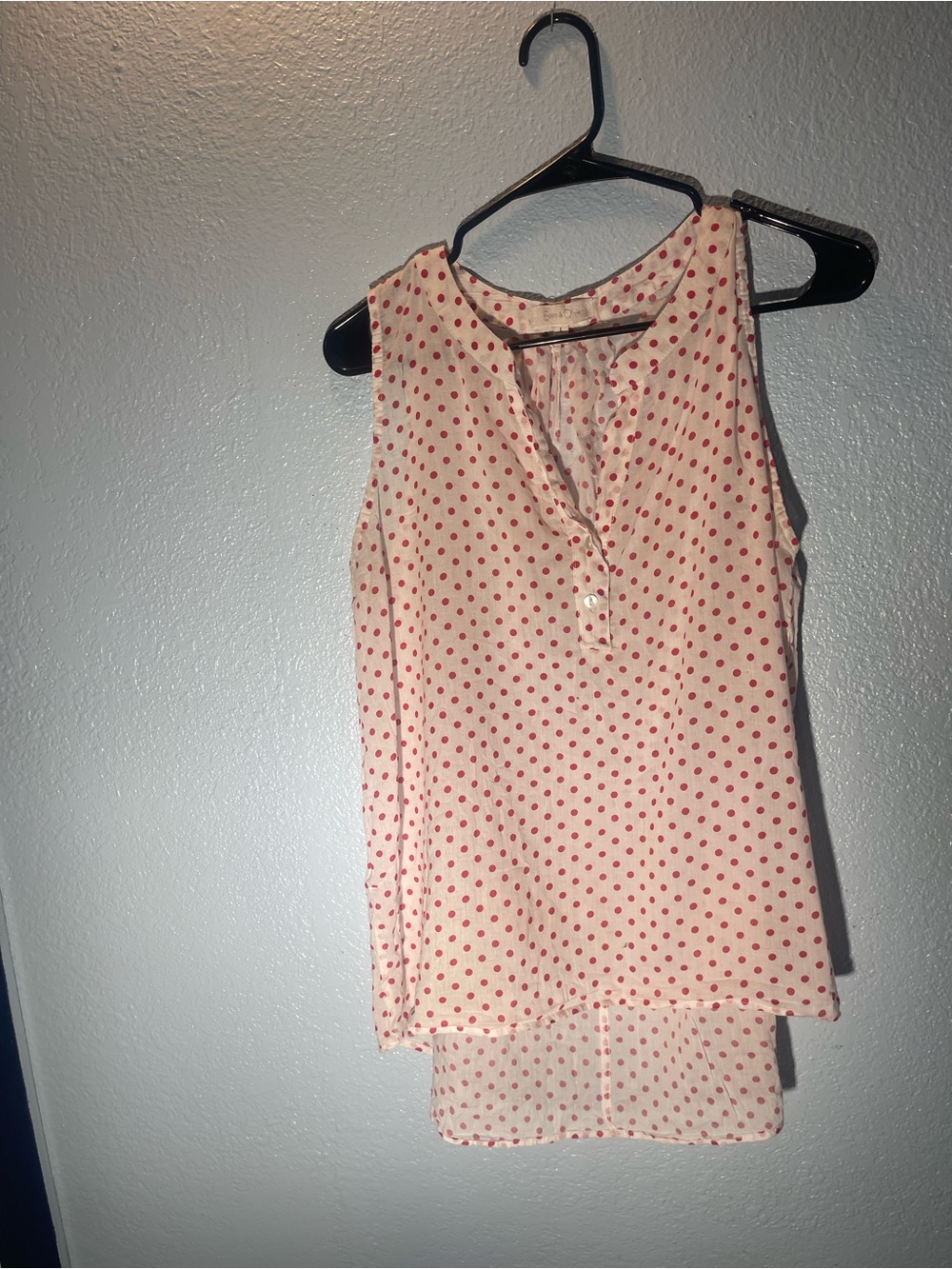 Eden & Olivia White High Low Sleeveless Polka Dot Tank with Red Dots
